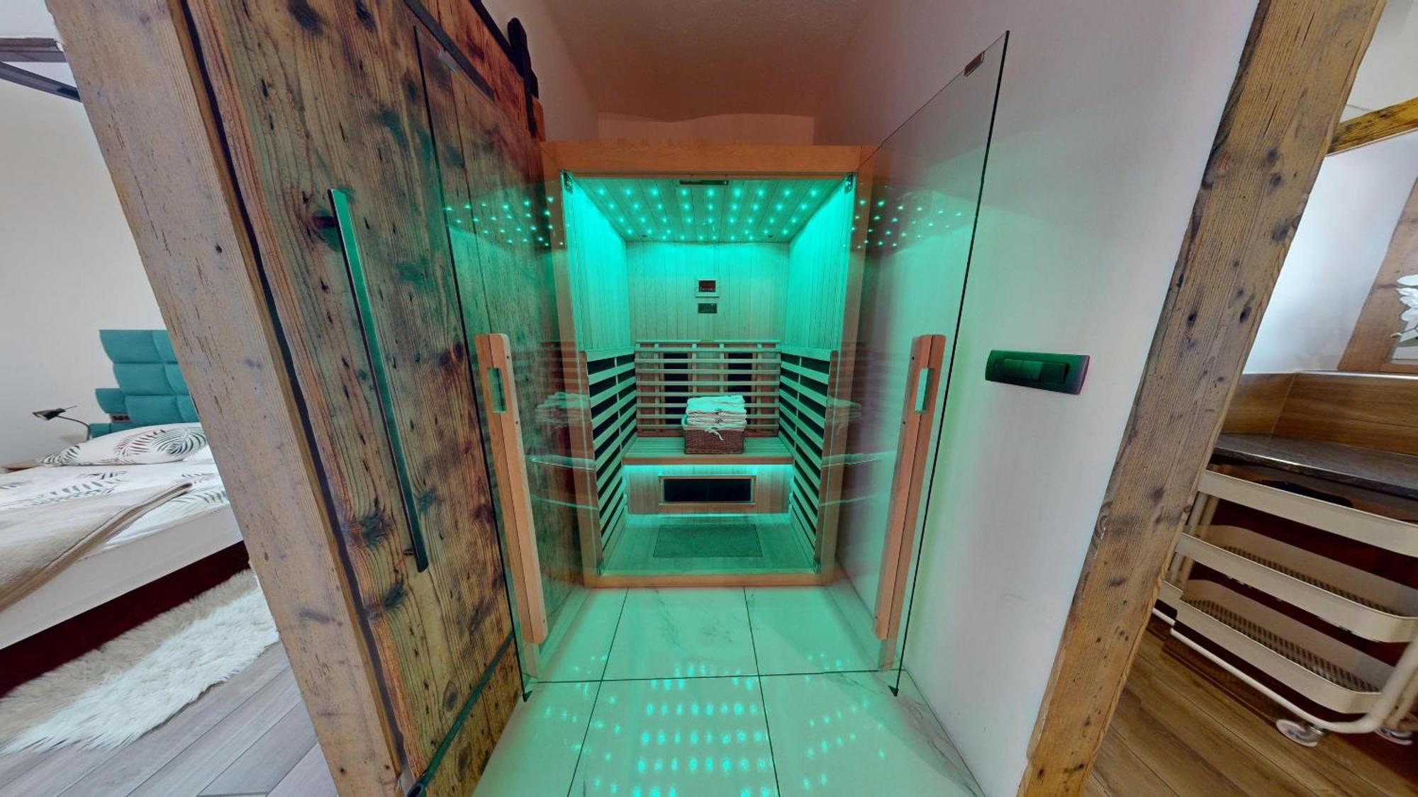 Resort Hisa Ida - Apartments With Hot Tub And Sauna Ivancna Gorica Extérieur photo