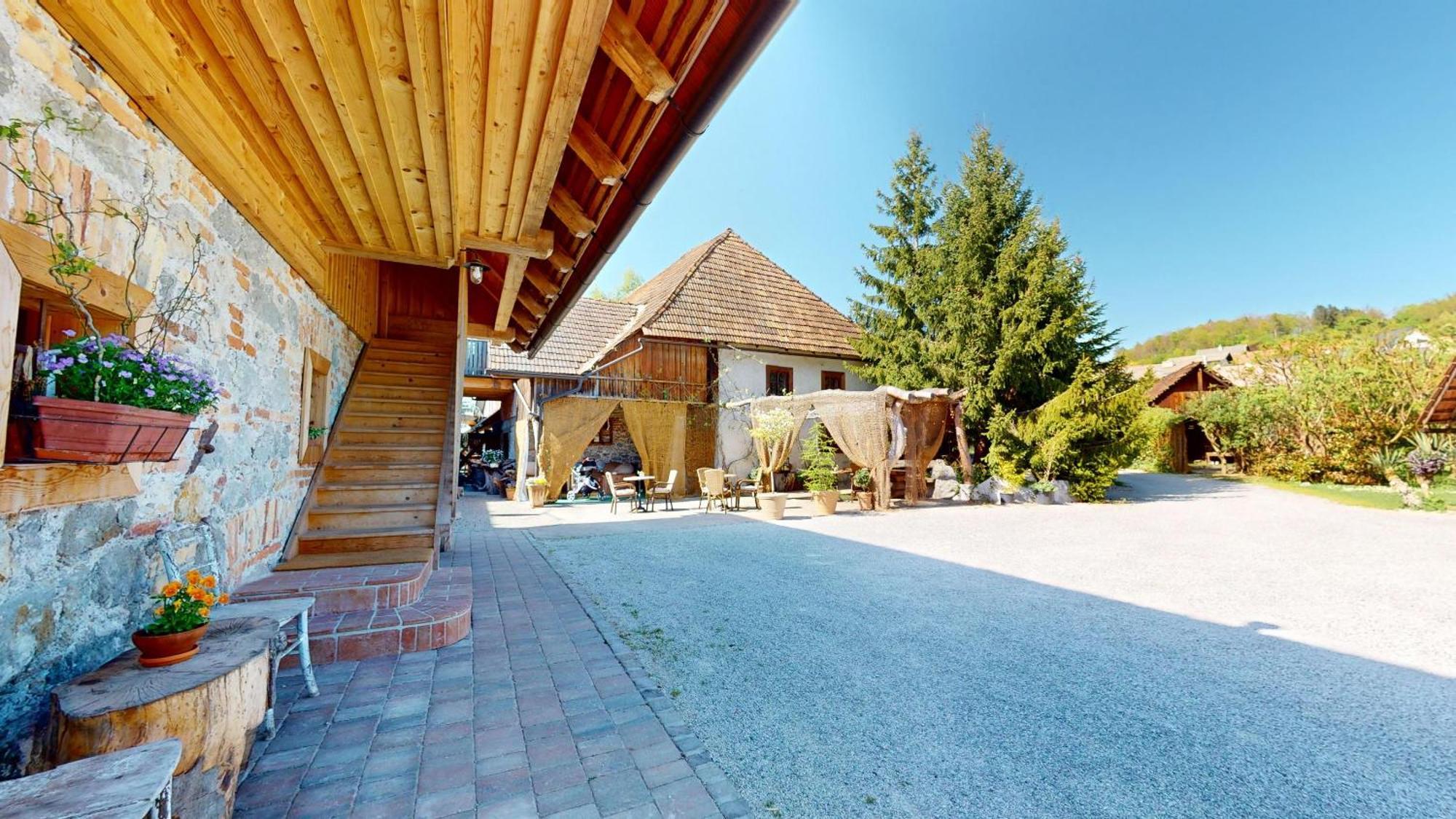 Resort Hisa Ida - Apartments With Hot Tub And Sauna Ivancna Gorica Chambre photo
