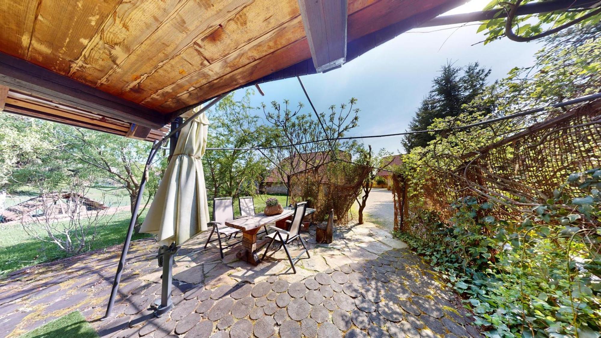 Resort Hisa Ida - Apartments With Hot Tub And Sauna Ivancna Gorica Extérieur photo